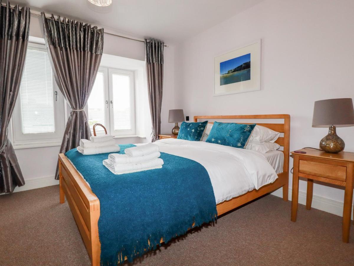 6 Ocean Heights Villa New Quay Buitenkant foto