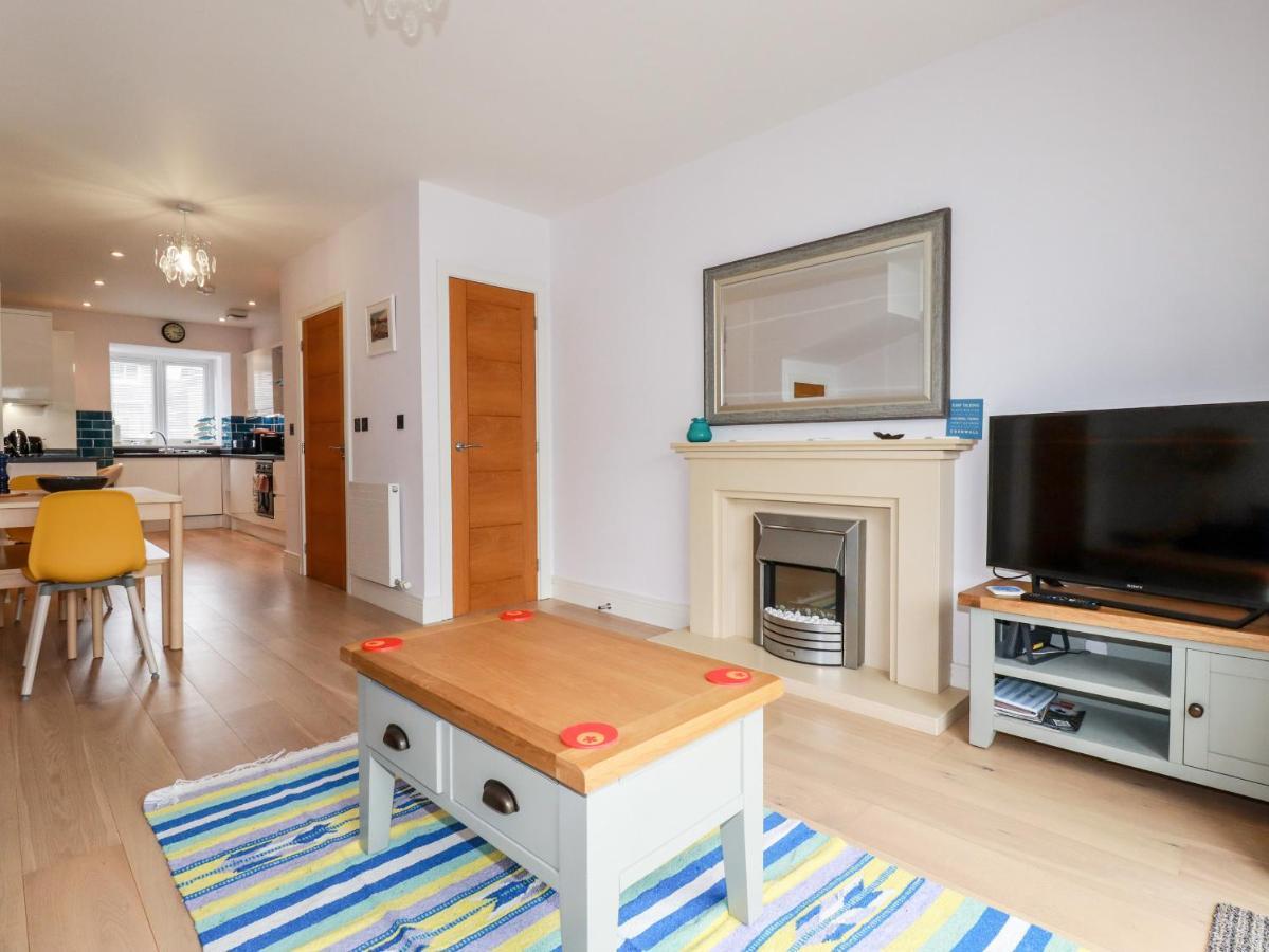 6 Ocean Heights Villa New Quay Buitenkant foto