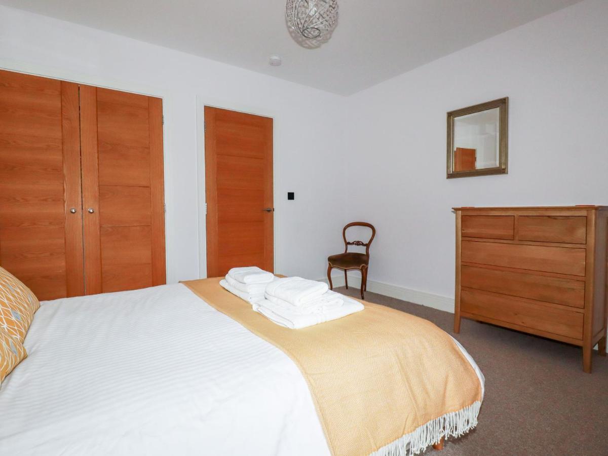 6 Ocean Heights Villa New Quay Buitenkant foto